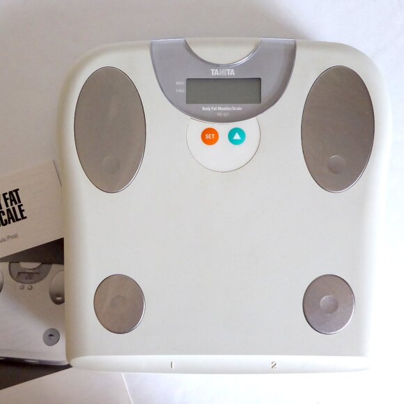 TANITA BRAND BODY FAT MONITOR & DIGITAL SCALE (PRE-OWNED & TESTED) #TBF-621 - Picture 1 of 13